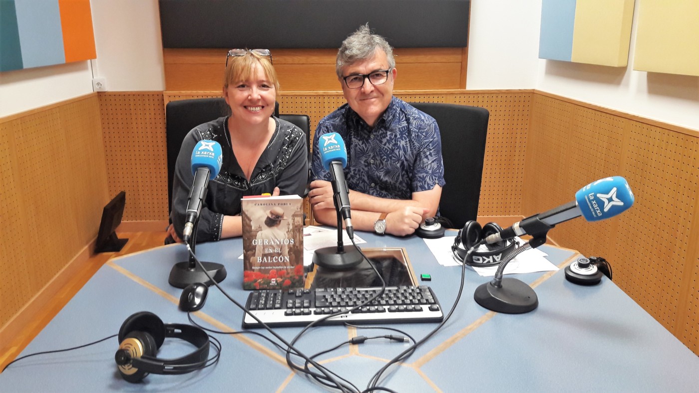 Carolina Pobla presenta ‘Geranios en el balcón’
